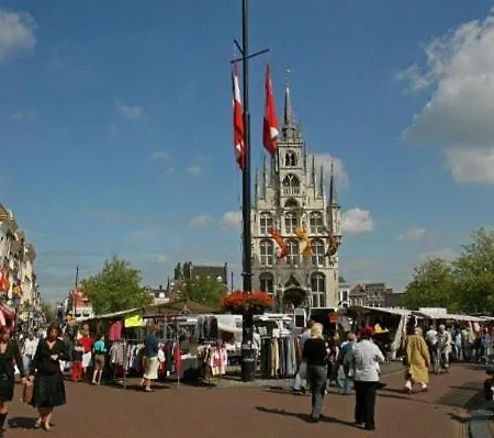 De Utrechtsche Dom 2*