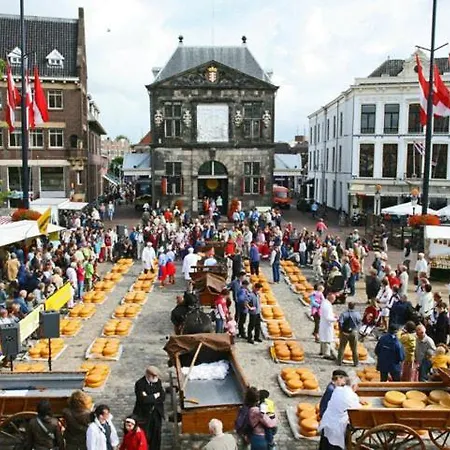 De Utrechtsche Dom 2* ゴーダ